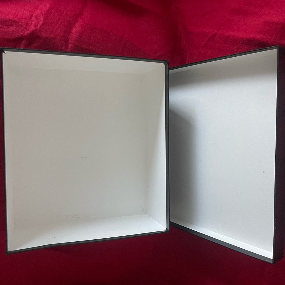 Empty Chanel Box - image 5